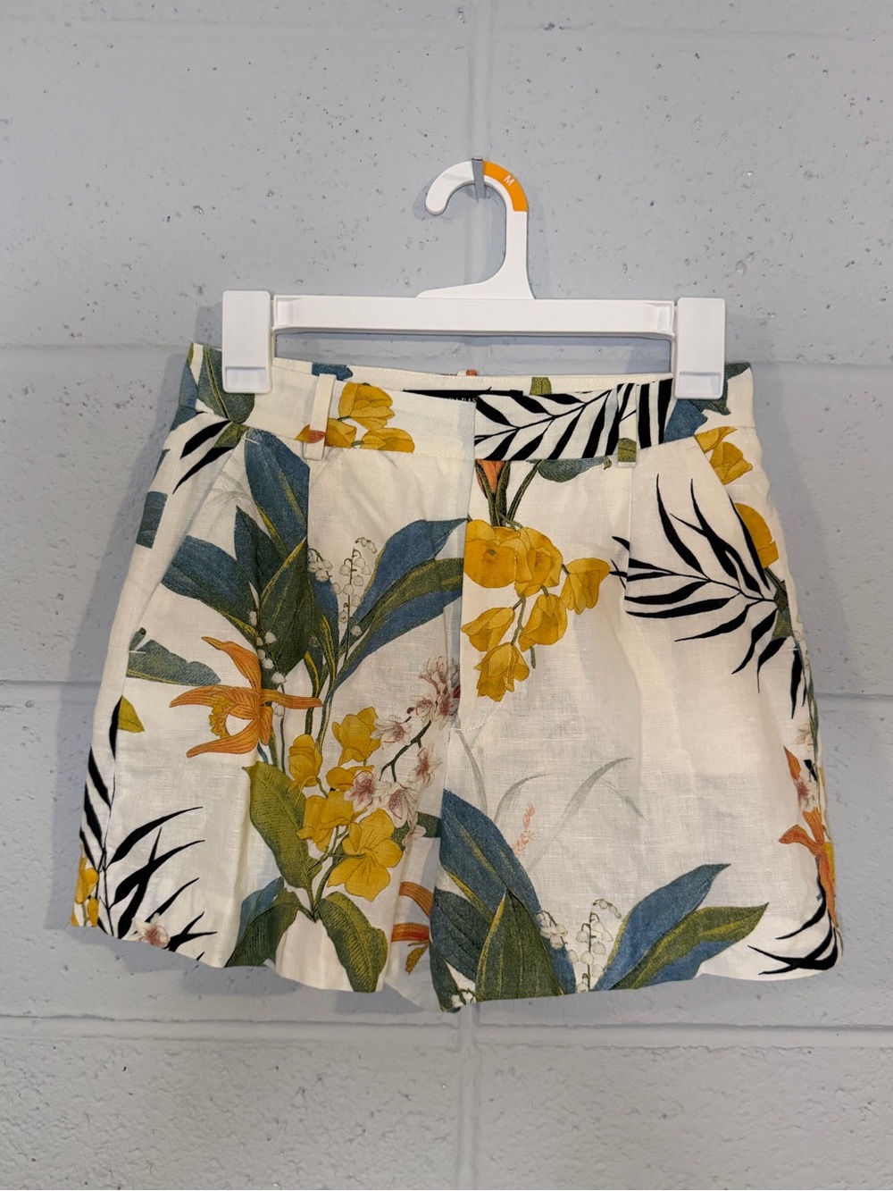 ZARA Floral Linen Blend Women’s Shorts in Cream and Yellow